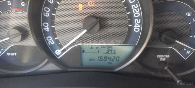 Toyota Auris 2014, 170,000 km - 1.4 l - Bakı