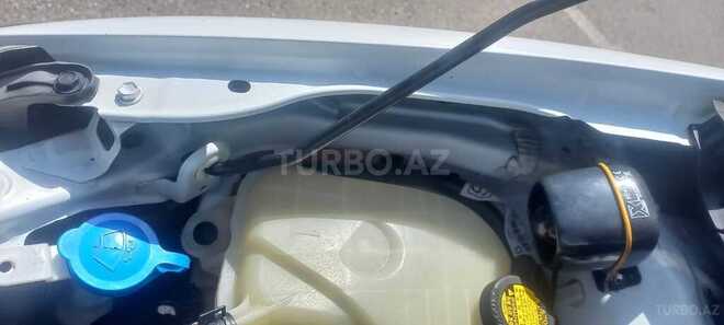 Toyota Auris 2014, 170,000 km - 1.4 l - Bakı