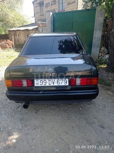 Mercedes 190 1991, 450,000 km - 2.0 л - Naftalan