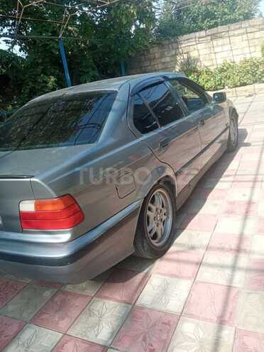 BMW 318 1991, 180,000 km - 1.8 l - Masallı