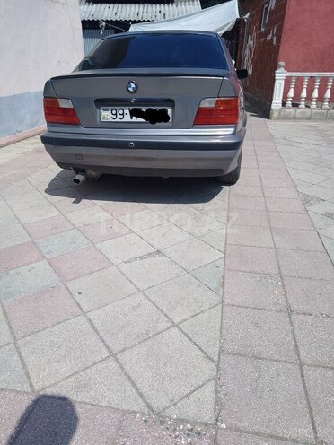 BMW 318 1991, 180,000 km - 1.8 l - Masallı