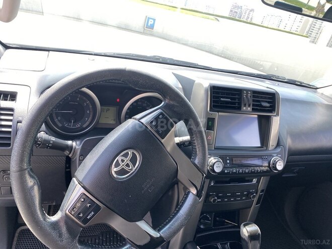 Toyota Prado 2011, 241,500 km - 2.7 l - Bakı