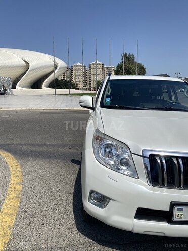 Toyota Prado 2011, 241,500 km - 2.7 l - Bakı