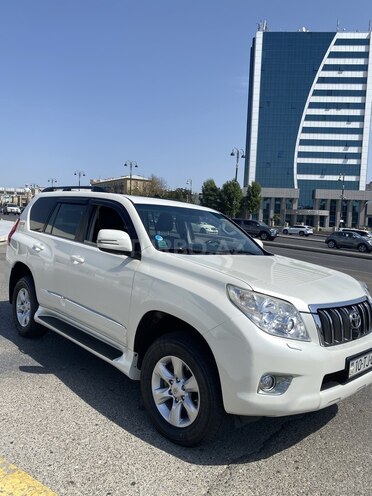 Toyota Prado 2011, 241,500 km - 2.7 l - Bakı