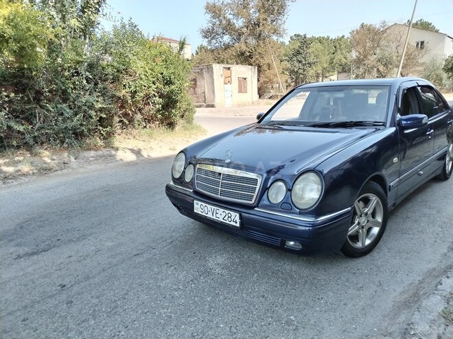 Mercedes E 240 1999, 433,222 km - 2.4 l - Sumqayıt