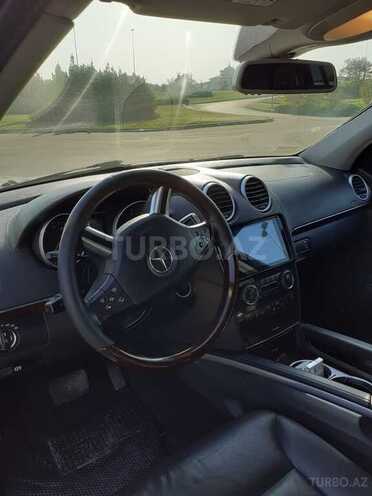 Mercedes GL 550 2009, 135,000 km - 5.5 l - Bakı