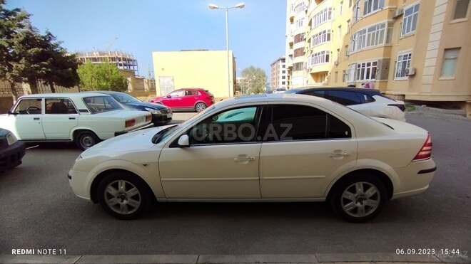Ford Mondeo 2004, 250,000 km - 2.0 l - Sumqayıt