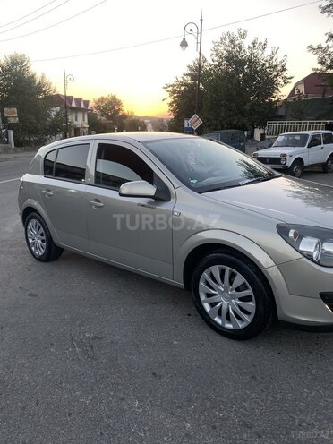 Opel Astra 2006, 186,000 km - 1.4 л - Bakı