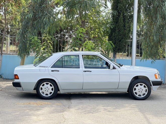 Mercedes 190 1990, 400,000 km - 1.8 l - Sabirabad