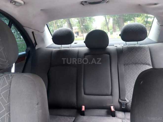 Mercedes C 240 2000, 421,500 km - 2.4 л - Quba