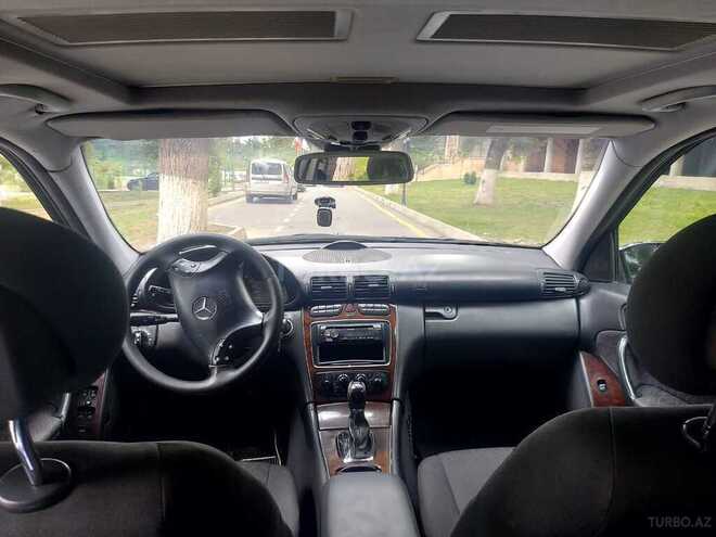 Mercedes C 240 2000, 421,500 km - 2.4 л - Quba