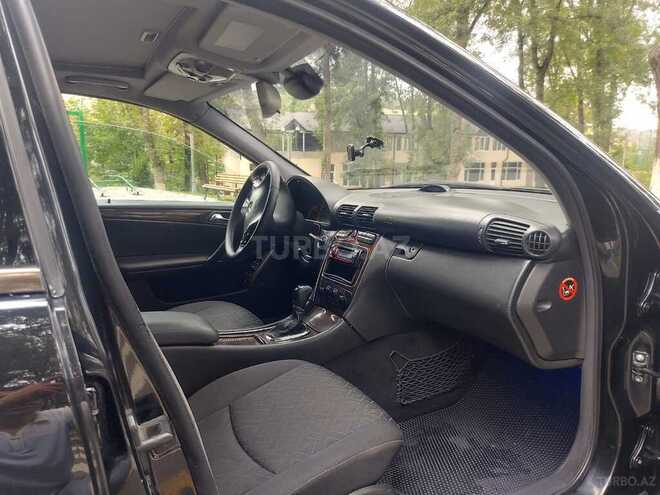 Mercedes C 240 2000, 421,500 km - 2.4 л - Quba