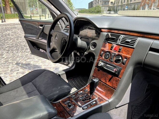 Mercedes E 220 2000, 475,077 km - 2.2 л - Bakı