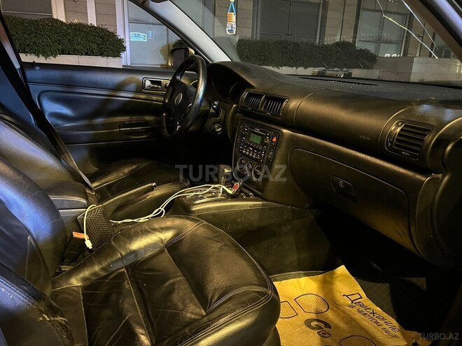Volkswagen Passat 2003, 178,000 km - 1.8 л - Bakı
