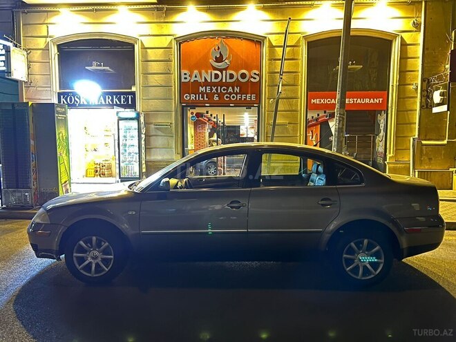 Volkswagen Passat 2003, 178,000 km - 1.8 л - Bakı
