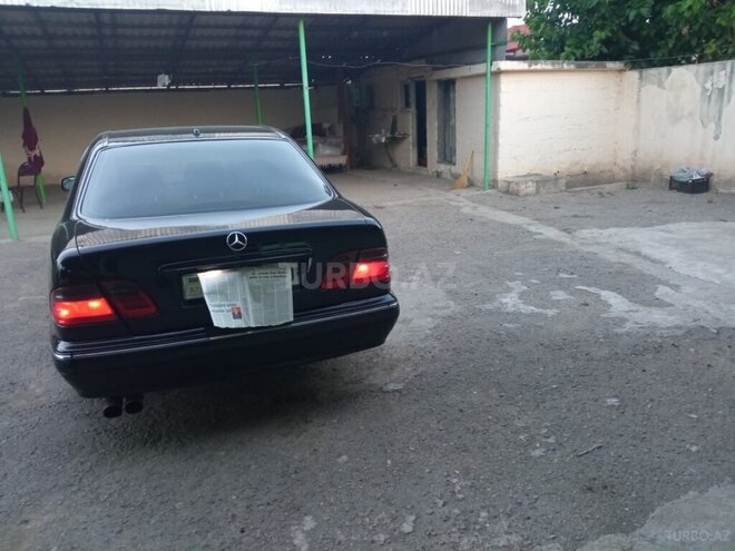 Mercedes E 280 2001, 480,000 km - 2.8 l - Tovuz