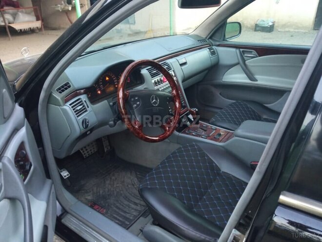 Mercedes E 280 2001, 480,000 km - 2.8 l - Tovuz
