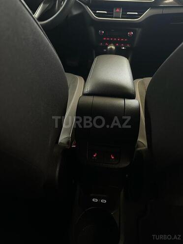 Volkswagen Polo 2021, 48,000 km - 1.6 л - Bakı