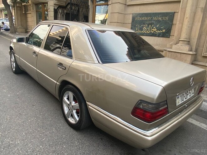Mercedes E 280 1994, 395,000 km - 2.8 l - Bakı