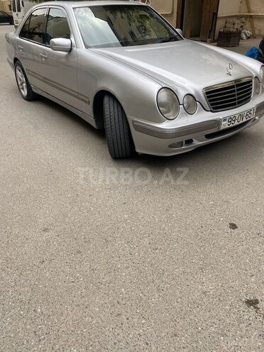 Mercedes E 280 2000, 399,000 km - 2.8 l - Bakı