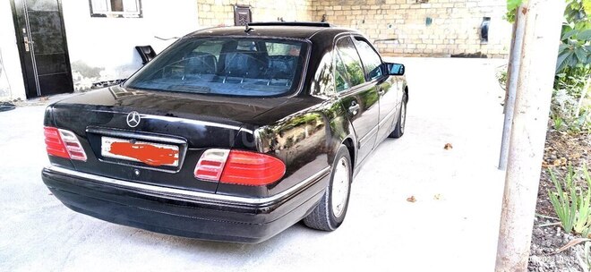 Mercedes E 220 1999, 245,012 km - 2.2 l - Göyçay