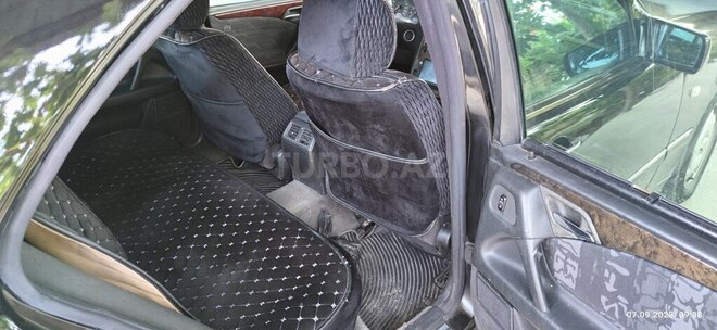 Mercedes E 220 1999, 245,012 km - 2.2 l - Göyçay