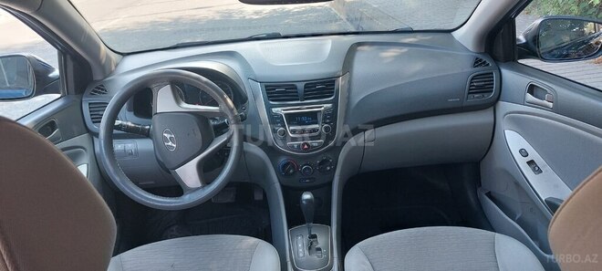 Hyundai Accent 2015, 82,000 km - 1.6 l - Bakı