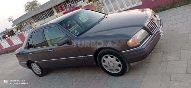 Mercedes C 220 1996, 290,000 km - 2.2 л - Salyan