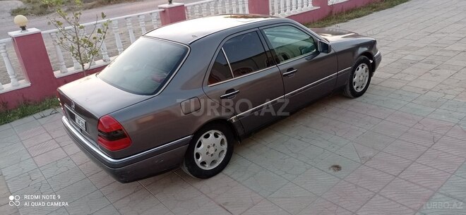 Mercedes C 220 1996, 290,000 km - 2.2 л - Salyan