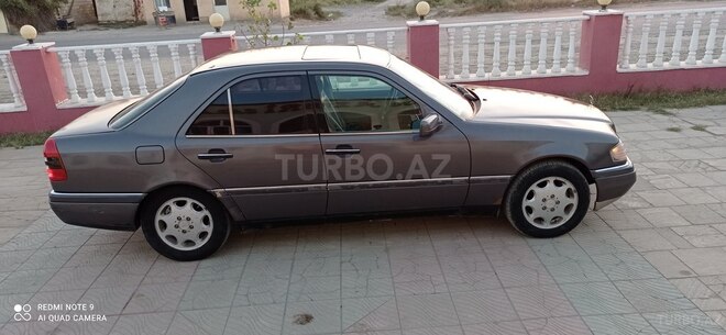 Mercedes C 220 1996, 290,000 km - 2.2 л - Salyan
