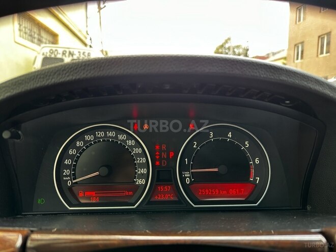 BMW 745 2002, 259,259 km - 4.4 l - Bakı