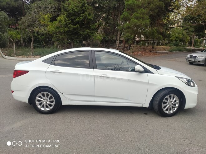 Hyundai Accent 2011, 179,580 km - 1.6 l - Bakı