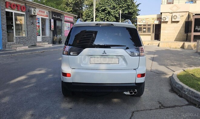 Mitsubishi Outlander 2008, 252,741 km - 3.0 l - Bakı