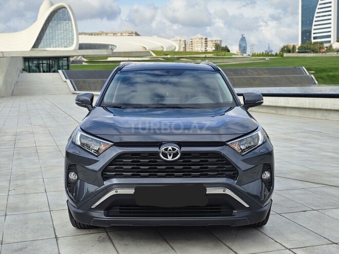 Toyota RAV4 2021, 15,000 km - 2.0 l - Bakı