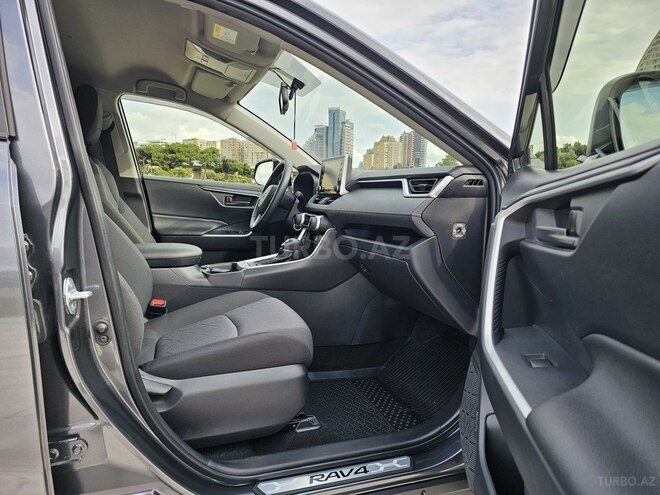 Toyota RAV4 2021, 15,000 km - 2.0 l - Bakı