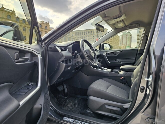 Toyota RAV4 2021, 15,000 km - 2.0 l - Bakı