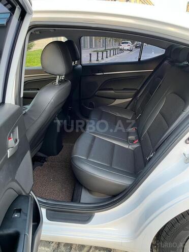 Hyundai Elantra 2018, 75,142 km - 1.6 l - Bakı