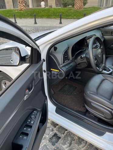 Hyundai Elantra 2018, 75,142 km - 1.6 l - Bakı