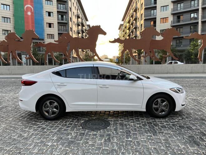 Hyundai Elantra 2018, 75,142 km - 1.6 l - Bakı