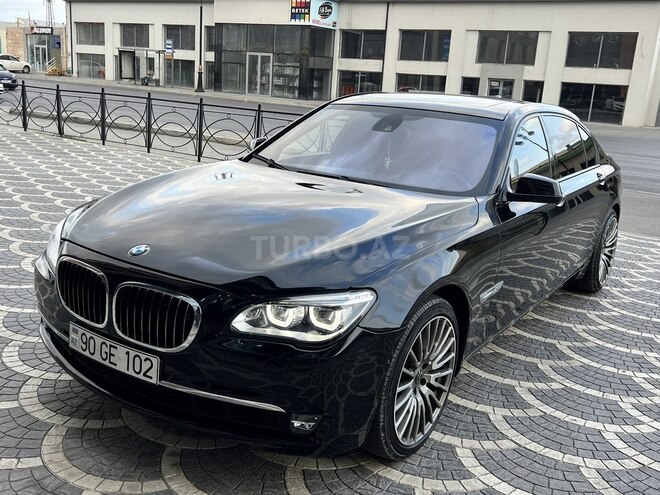 BMW 750 2012, 182,000 km - 4.4 л - Bakı