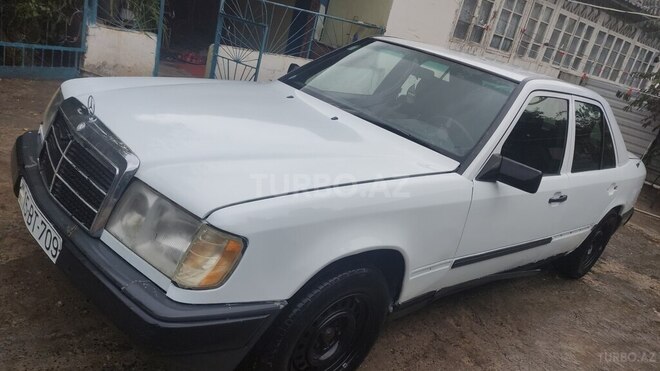 Mercedes E 230 1990, 300,000 km - 2.3 l - Bakı