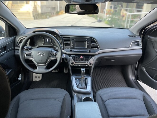 Hyundai Elantra 2018, 174,000 km - 2.0 l - Bakı