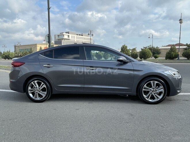 Hyundai Elantra 2018, 174,000 km - 2.0 l - Bakı