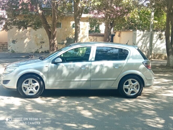 Opel Astra 2007, 176,000 km - 1.4 l - Hacıqabul