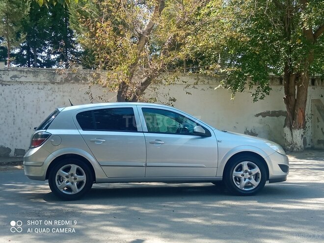 Opel Astra 2007, 176,000 km - 1.4 l - Hacıqabul