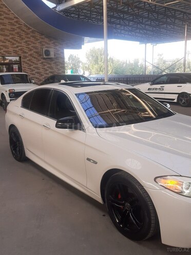 BMW 528 2013, 198,000 km - 2.0 л - Gəncə