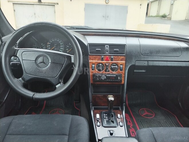 Mercedes C 180 1997, 313,251 km - 1.8 l - Bakı
