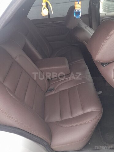 Mercedes E 220 1993, 256,963 km - 2.2 l - Bakı