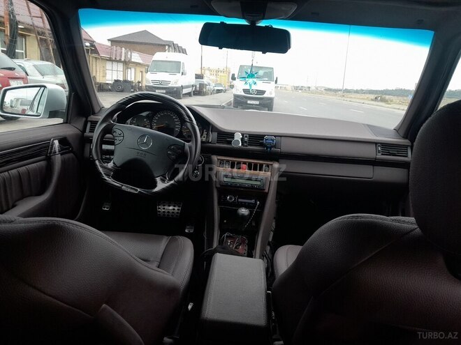 Mercedes E 220 1993, 256,963 km - 2.2 l - Bakı