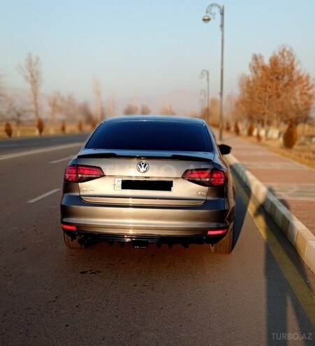 Volkswagen Jetta 2017, 141,622 km - 1.4 l - Naxçıvan